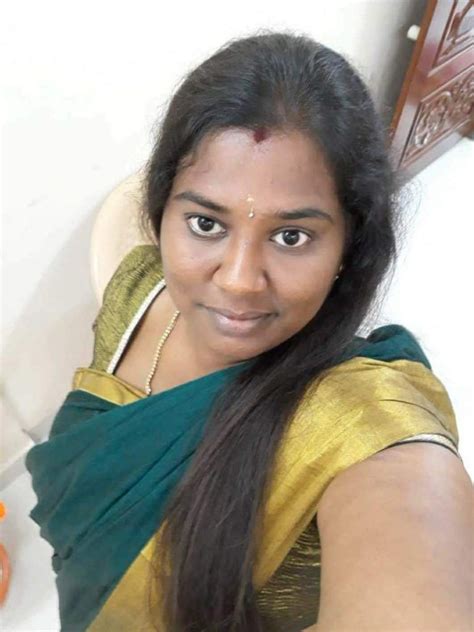 tamil auntty sex|Chennai auntyai ookum tamil aunty xxx videos